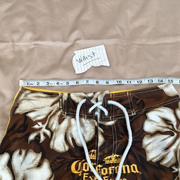 Mens Corona brown “Hawaiian” flowered shorts based on waist sz is S/M GUC - Picture 9 of 12